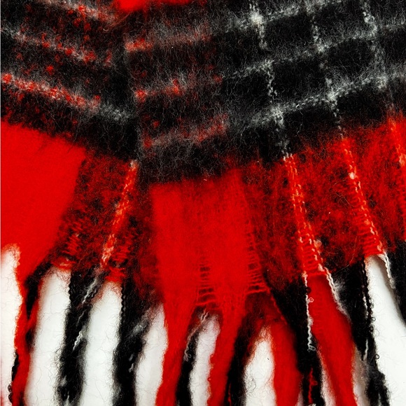 🔴 Free People XL Wool Red & Black Scarf 🔴 - Picture 2 of 4